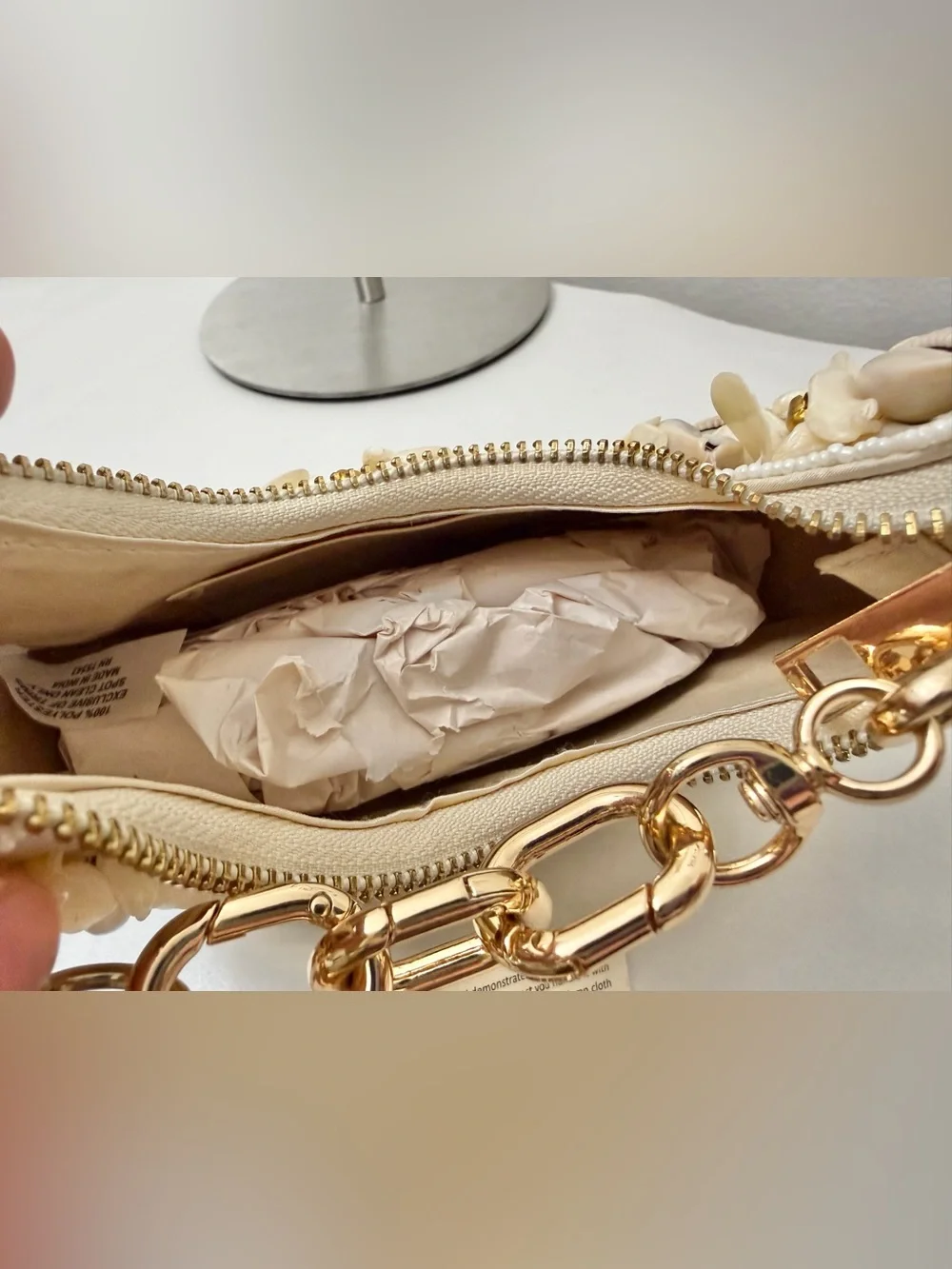 Handcrafted Shell-Embellished Women's Shoulder Bag - Cream & Gold